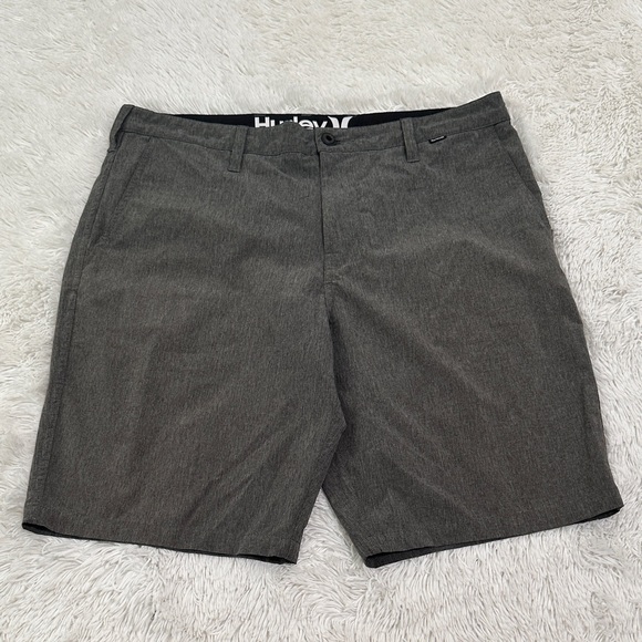 🐨 Hurley Hybrid Shorts - Picture 1 of 4
